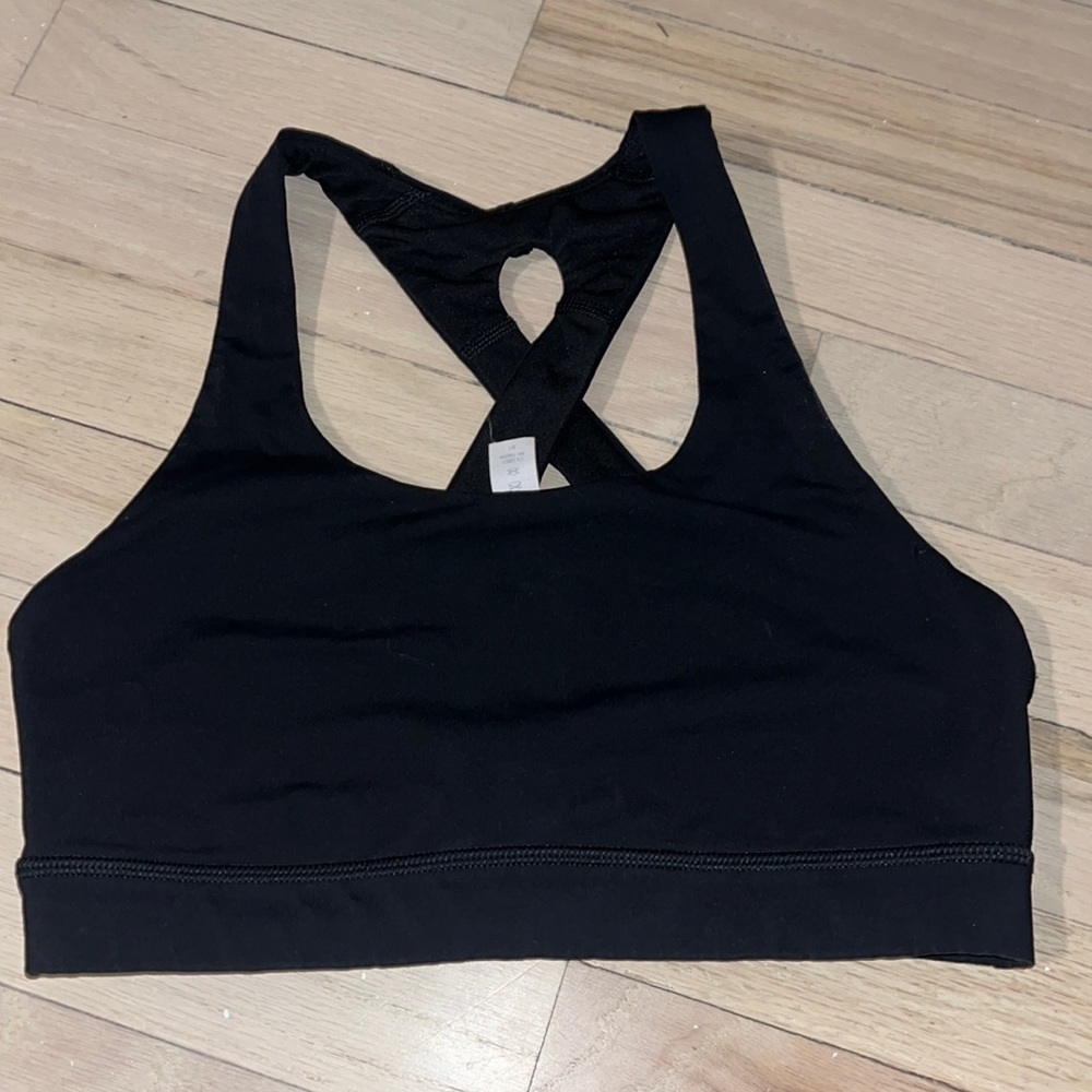 Lululemon bra size 4